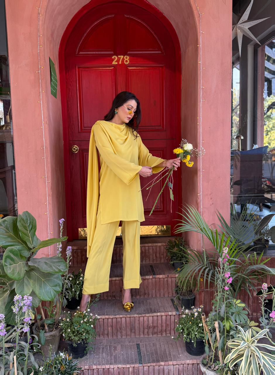 Prime Yellow Drape Set